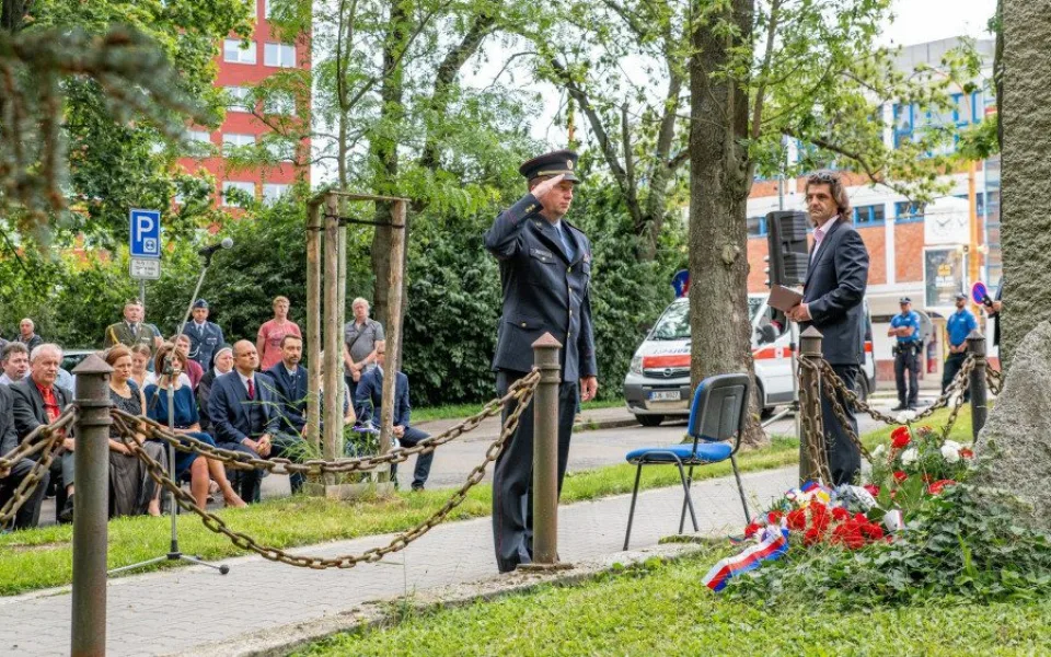 Jihlava si u památníku připomněla popravy politických vězňů