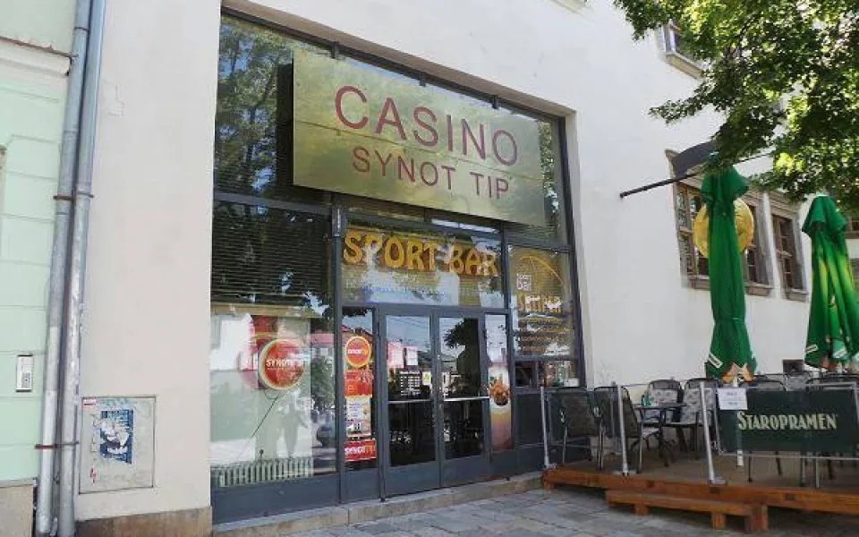 Sportbar Sklípek končí. Chceme tu vybudovat restauraci na úrovni, říká nový majitel