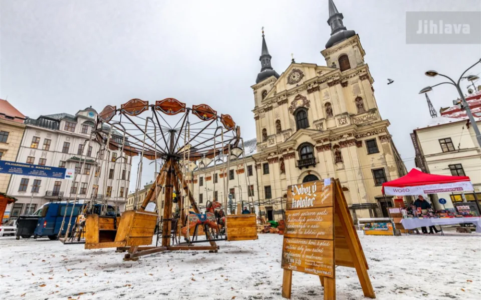 Vánoční jarmark na jihlavském náměstí může pokračovat i přes zpřísněná vládní opatření