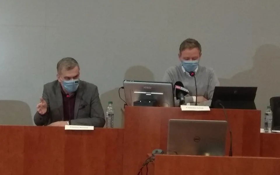 Zleva: Krajský náměstek pro zdravotnictví Vladimír Novotný, hejtman Vysočiny Vítězslav Schrek