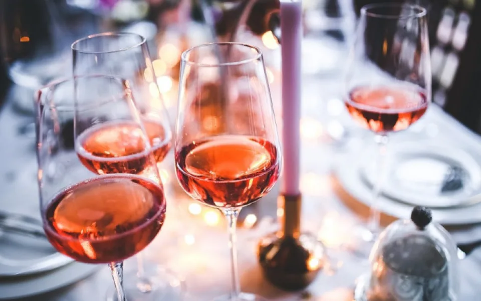 size4-16113376773197-60-na-vino-se-kvota-pro-obchody-nevztahuje