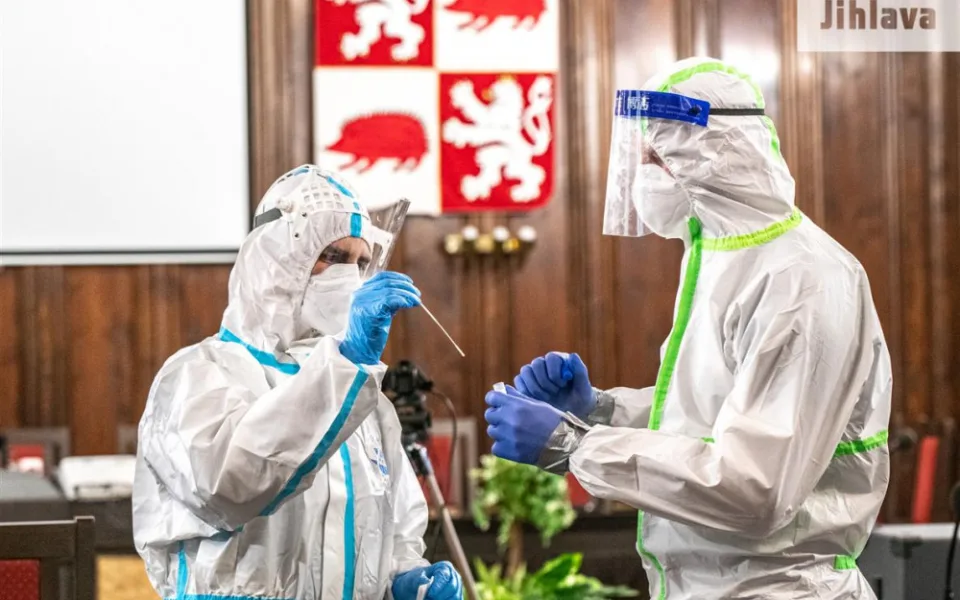Magistrát provádí plošné testování zaměstnanců. Návštěva radnice pouze v nezbytných případech