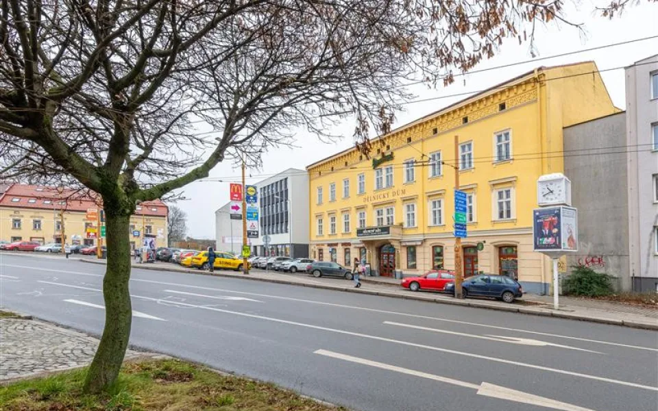 Město sbírá podněty k nové podobě náměstí Almy Rosé. Vyjádřit se můžete do pátku