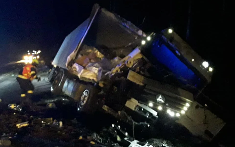 Dopravu na Vysočině komplikuje čerstvý sníh, dálnice směrem na Brno je uzavřena kvůli nehodě na 127. km