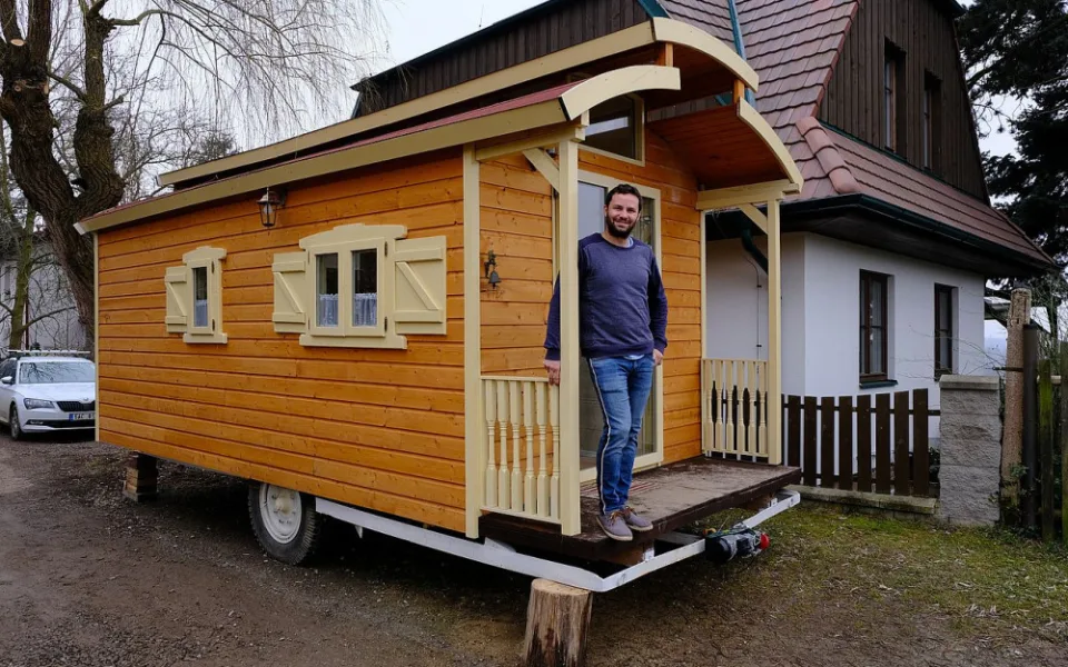 Maringotku proměnil Ondřej Vácha za šest měsíců v rodinný klenot, teď se mu hrnou další zakázky na přestavby