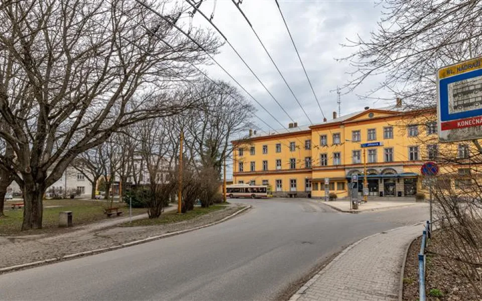 Jihlava se chystá na další přestupní terminál. U hlavního vlakového nádraží