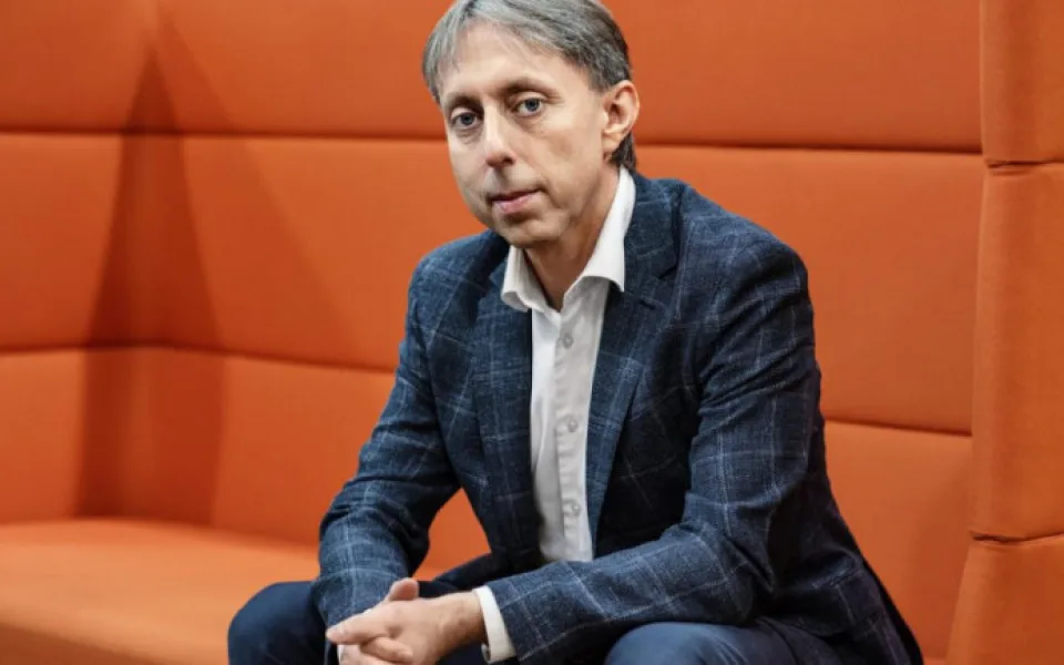 Senioři mají půl roku po očkování výrazně nižší nebo žádné protilátky, říká Jindřich Vobořil