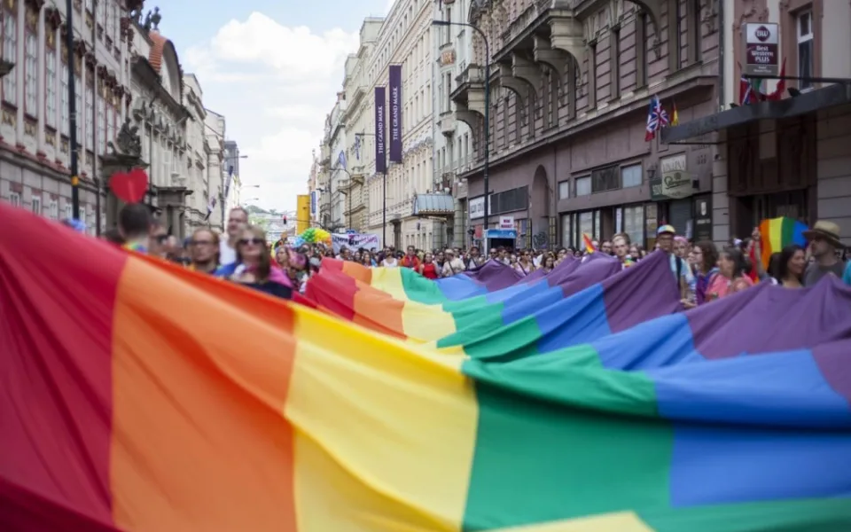 Stovky lidí se nechaly během týdne Prague Pride 2021 otestovat na HIV, syfilis a žloutenky typu B a C