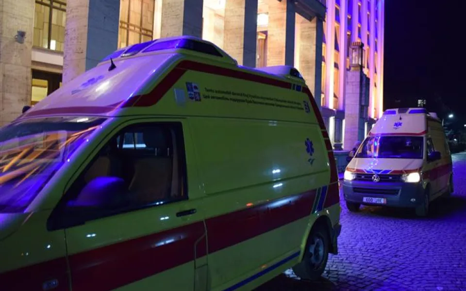 Dvě sanitky z Vysočiny putovaly na Zakarpatí. Už slouží na infekčním oddělení tamní nemocnice