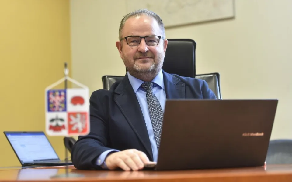 Karel Janoušek: Kraj má ve správě majetek za 32 miliard korun. Chystá výstavbu hospice nebo parkovacích domů pro nemocnice