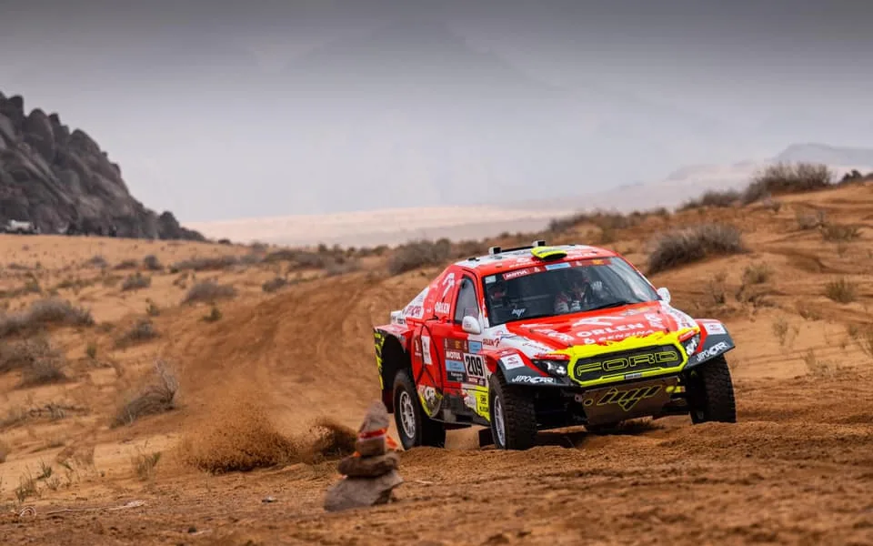 Martin Prokop se zaskvěl v první etapě Rallye Dakar, dokončil ji na třetím místě