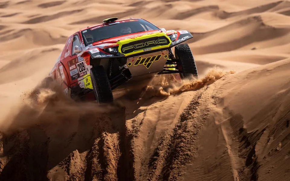 Penalizace v sedmé etapě Rallye Dakar posunula Martina Prokopa o dvě místa zpět, v půlce závodu je desátý