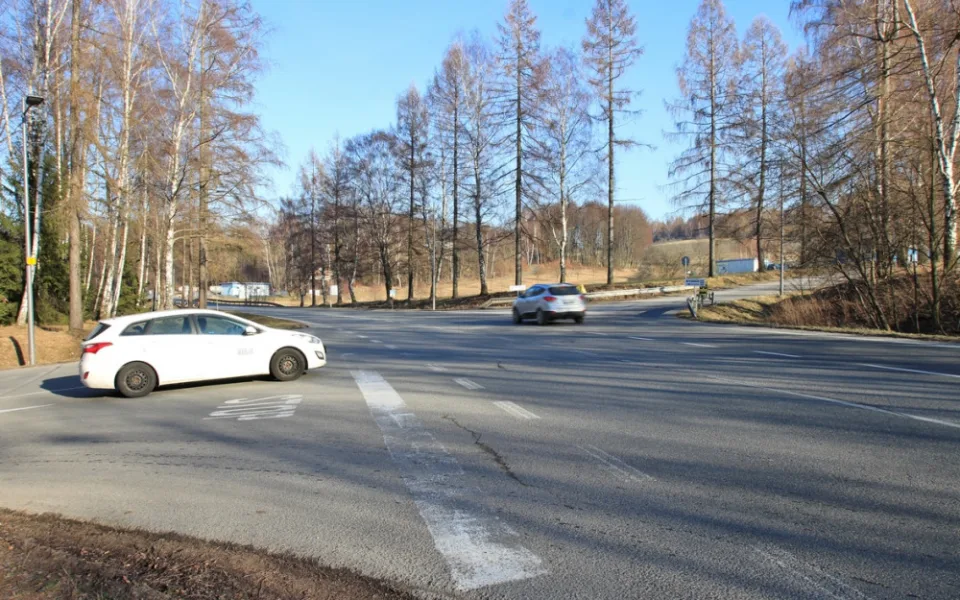 Snížení rychlosti u řidičů, větší bezpečí pro chodce. Humpolec jedná o výstavbě nového kruhového objezdu na I/34