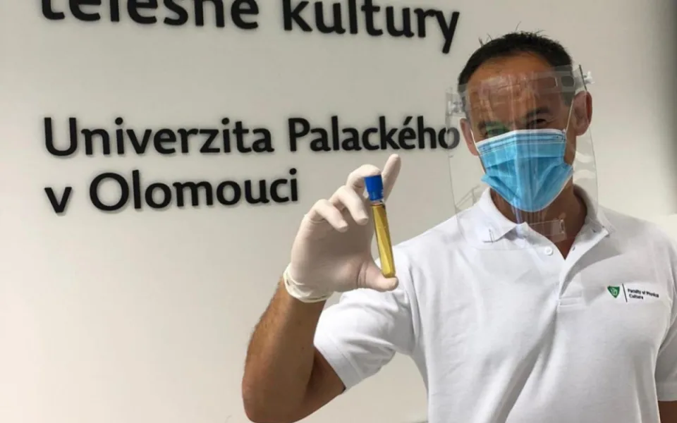 Vědci zjistili, že po covidu pomáhá inhalace vodíku. Kondici zlepší až o desetinu