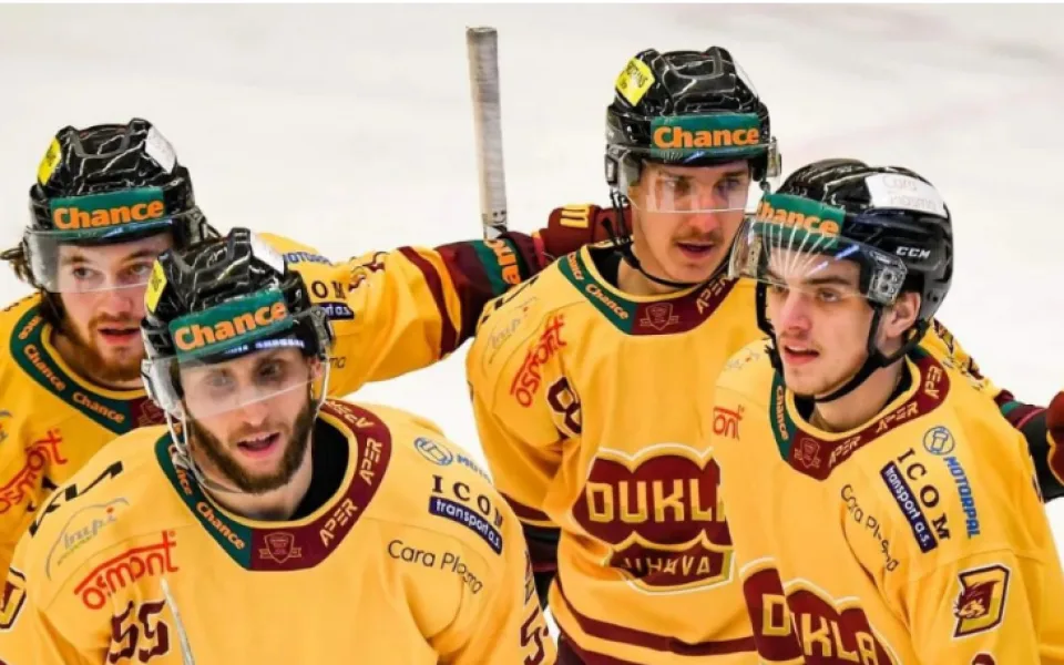 Dukla si zahraje baráž o extraligu! Proti Vsetínu využila hned první finálový mečbol a stala se mistrem první ligy