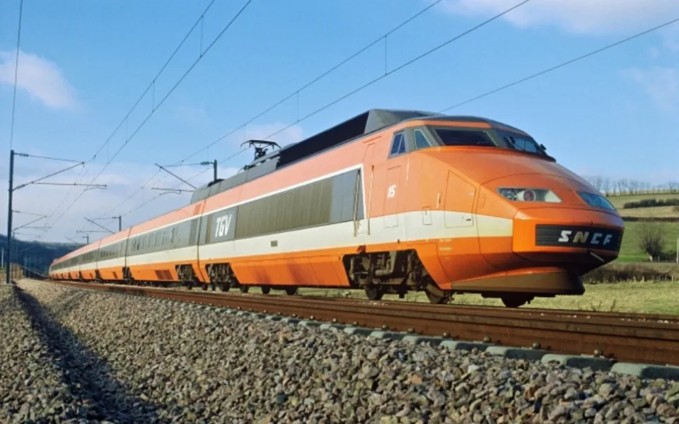 Na jihlavském nádraží zastaví vysokorychlostní vlak TGV. V roce 1981 dosáhl rychlostního rekordu 380 km/h