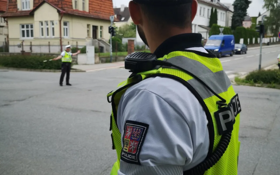Čtrnáct policistů včetně dvou žen dnes soutěžilo v Jihlavě. Ukázali se na křižovatce i na polygonu