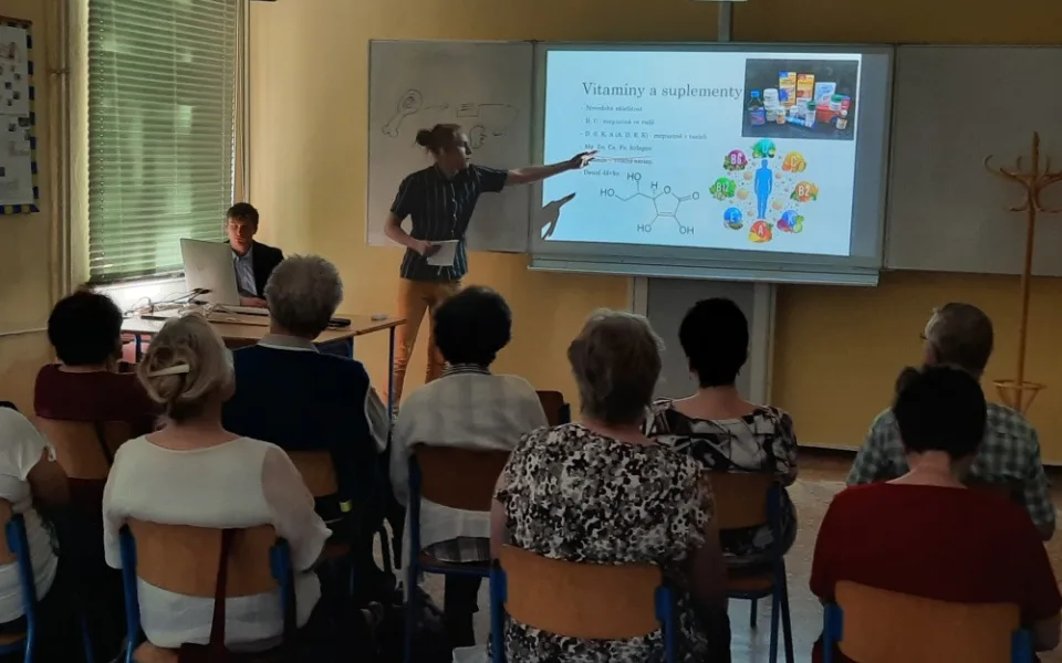 Univerzitu třetího věku čeká na poslední letošní přednáška. Měli jsme skvělé ohlasy, těší organizátory z gymnázia