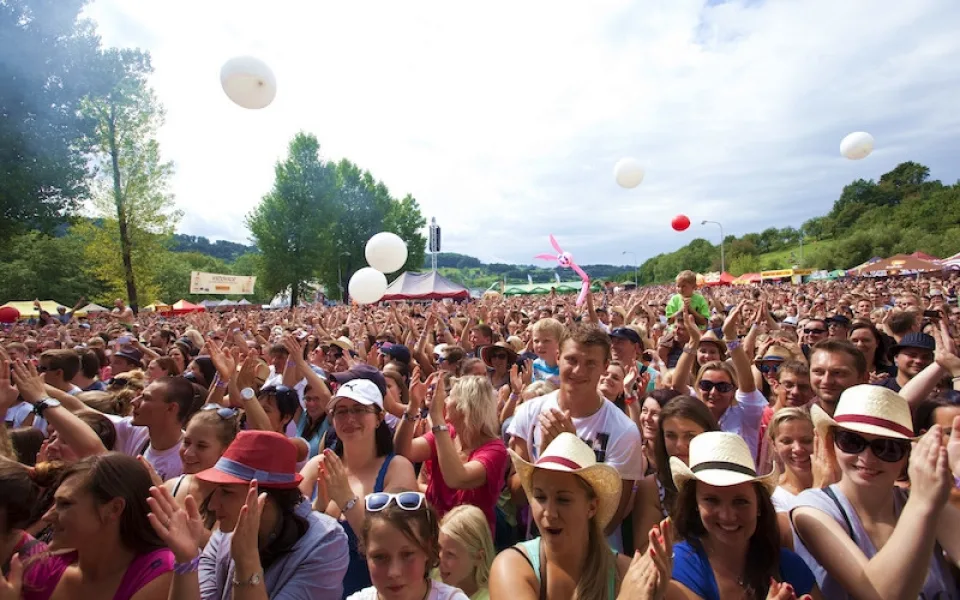 Hudebně-švestkový festival Trnkobraní se vrací a oznamuje kompletní line-up  s kapelami Chinaski, Rybičky 48, Tři sestry a dalšími interprety