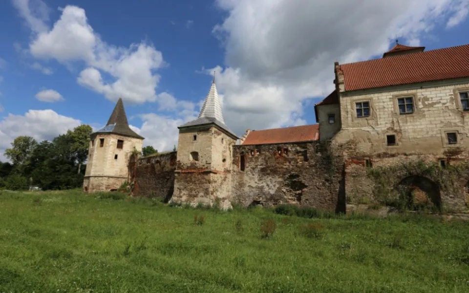 Zámek v Červené Řečici