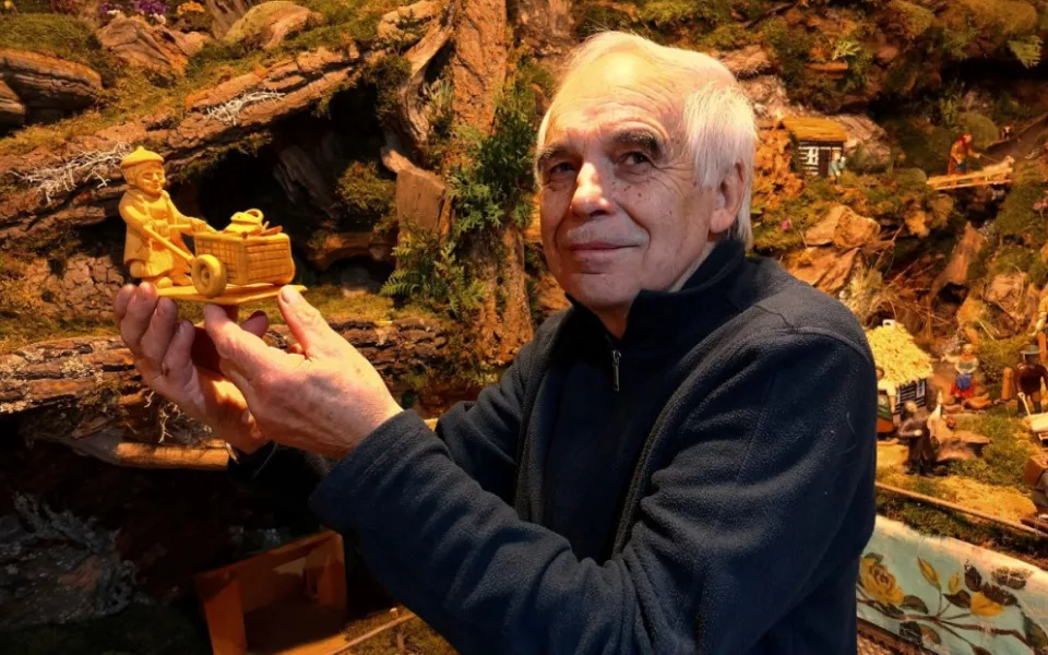 (NE)OBYČEJNÍ: Pro rodinu i pro návštěvníky. Josef Novotný z Třeště o betlém pečuje téměř čtyřicet let