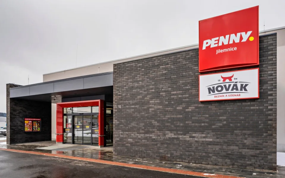 PŘEHLED: Otevírací doba obchodů během vánočních svátků. Na Štědrý den nakoupíme