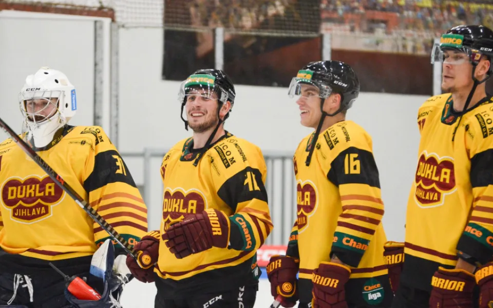 Dukla je v hlubokém útlumu, prohrála i s posledními Pardubicemi. V tabulce je desátá