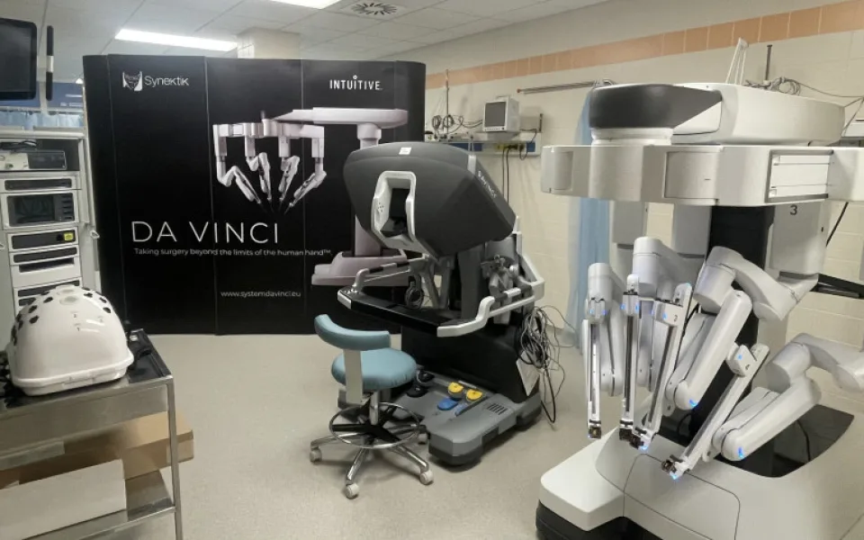 Jihlavská nemocnice jako první na Vysočině začne s robotickými operacemi. První bude už v pátek
