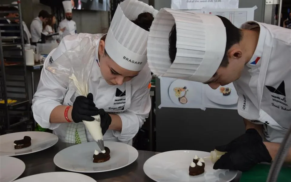 Tereza, David, Erik a Kristýna z jihlavské školy uspěli ve Francii. Mají nabídku na stáž v michelinské restauraci