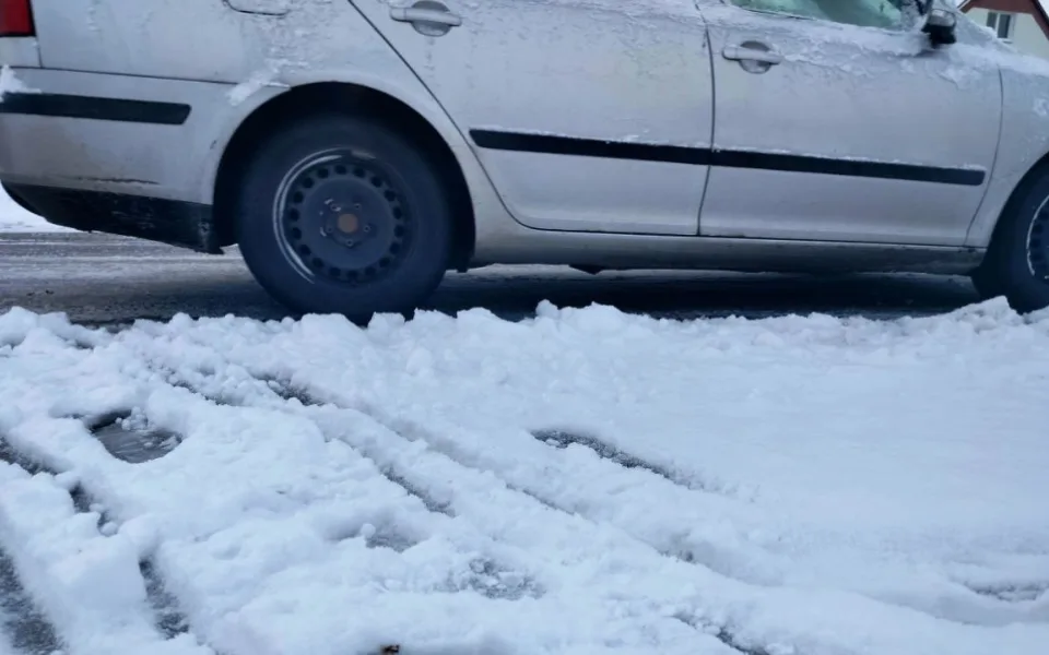 Bílá sobota přinesla novou sněhovou nadílku. Podle policie je na vysočinských silnicích klidná situace