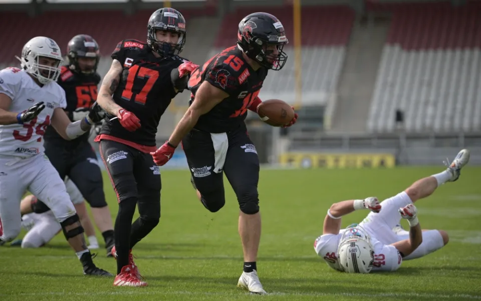 Přerov vzdoroval jen první poločas, Gladiators si po výhře 28:7 udrželi stoprocentní bilanci
