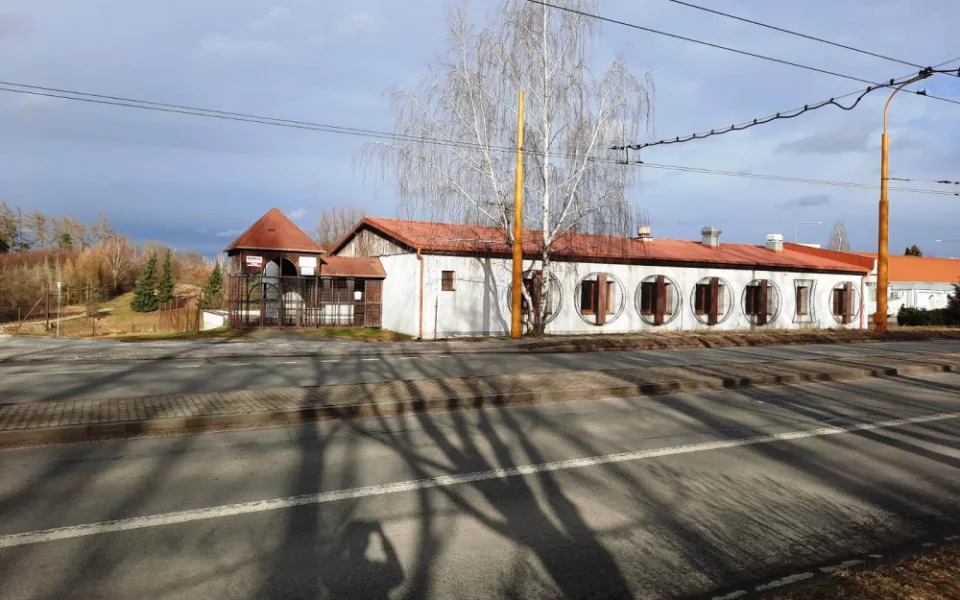 Hledá se další využití budovy bývalé vývařovny v Okružní. Ve hře je třeba ordinace pro dětského lékaře