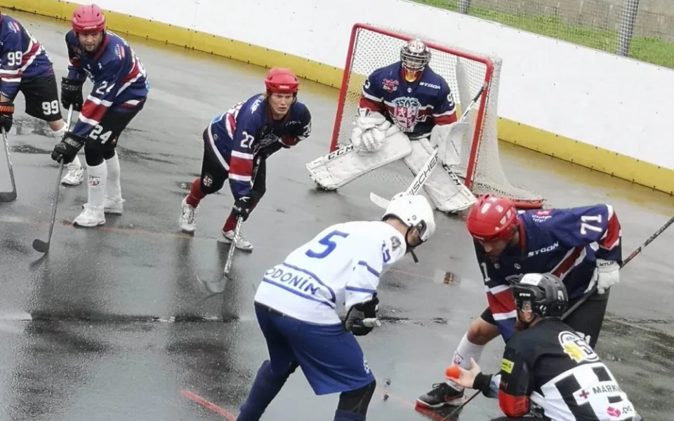 Jihlavské derby se v hokejbalovém finále konat nebude. Flyers vypadli se Sudoměřicemi, SK čeká rozhodující zápas