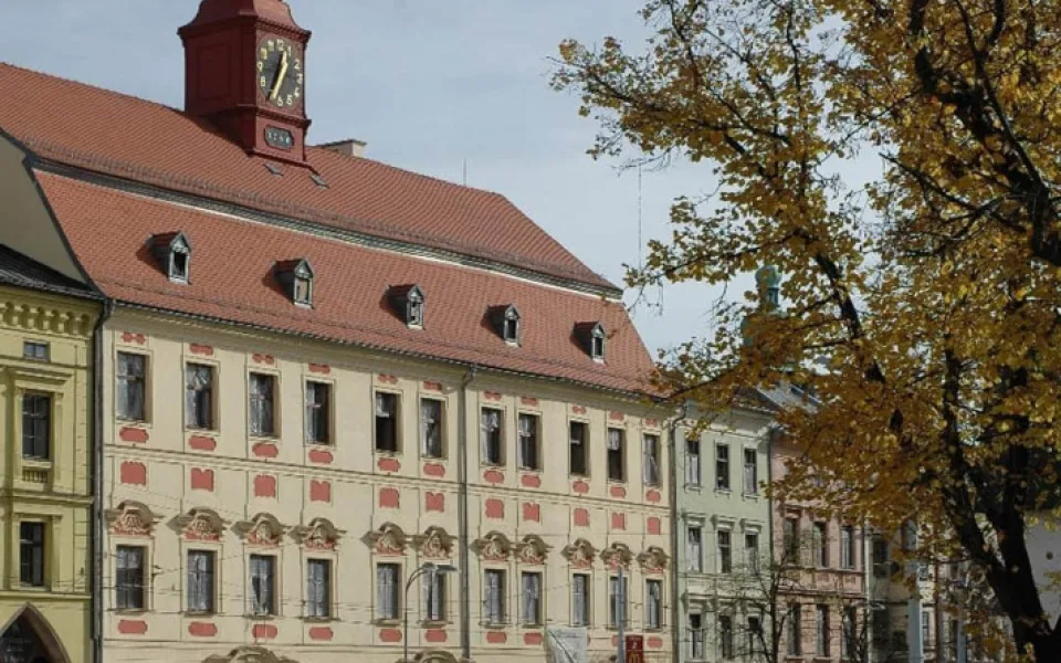 Takto vypadal klamavý inzerát, který koloval během uplynulých dní na Facebooku