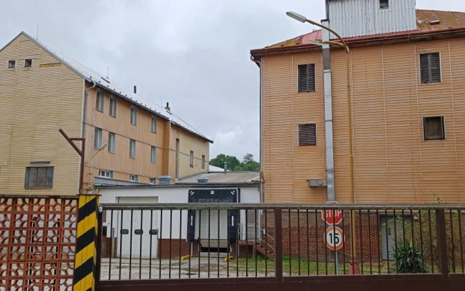 Zavřená brána Masny Hodice