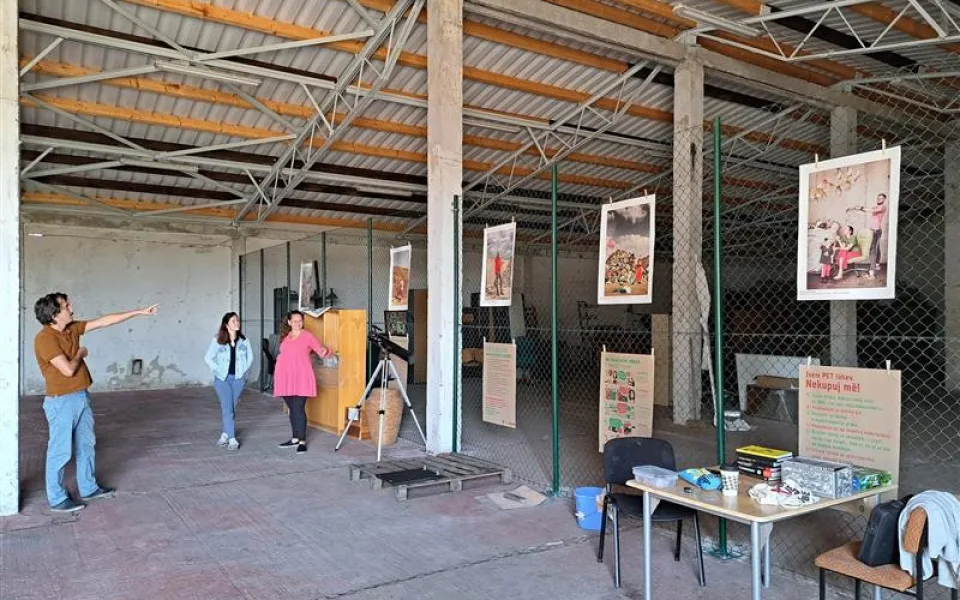 Nábytek, knížky, hračky, kočárky. Nepotřebné věci přijímá nové jihlavské re-use centrum