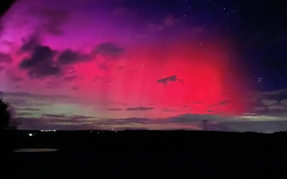 Nedělní nebe nad Vysočinou ozdobila polární záře. Takovou jsme nezažili již roky, říkají astronomové