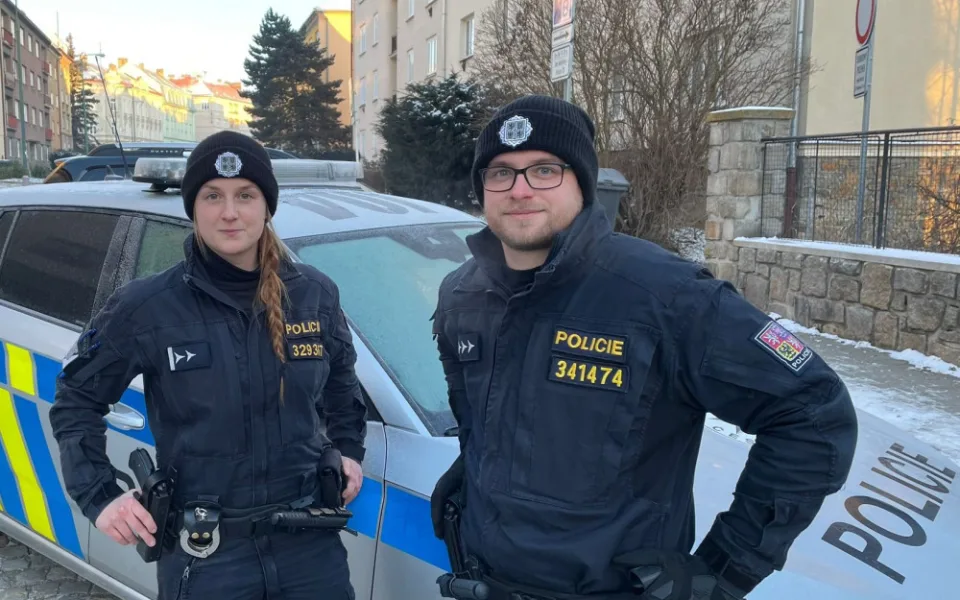 Policistka Kristýna Tománková a policista Patrik Švácha