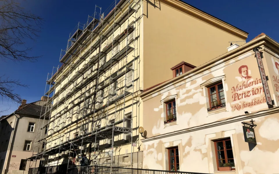 Ukrajinský dům v Jihlavě prochází rekonstrukcí, teď tam je 10 uprchlíků. Najdou v něm zázemí spolky?