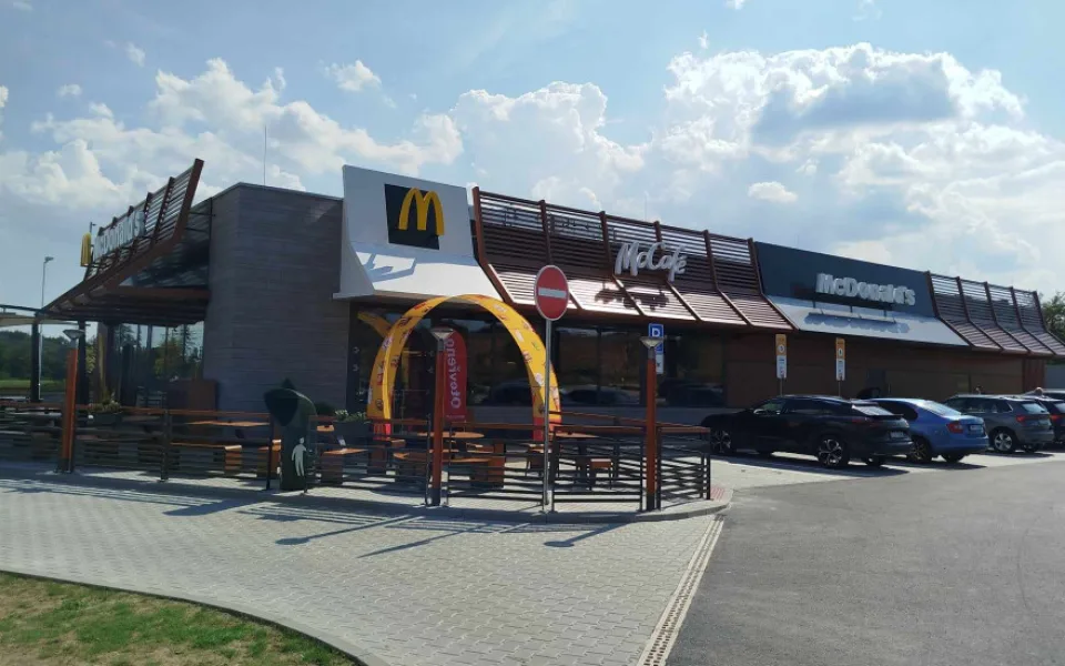 Další fast food v Jihlavě. U Aventinu ve čtvrtek otevřel McDonald´s, v krajském městě už třetí