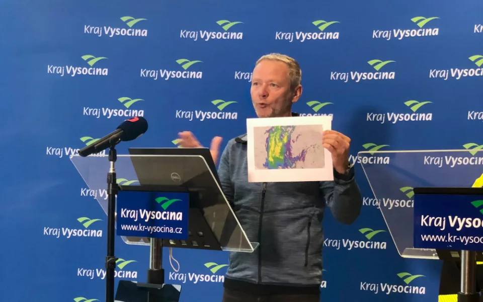 Hejtman Vysočiny Vítězslav Schrek na dnešní tiskové konferenci