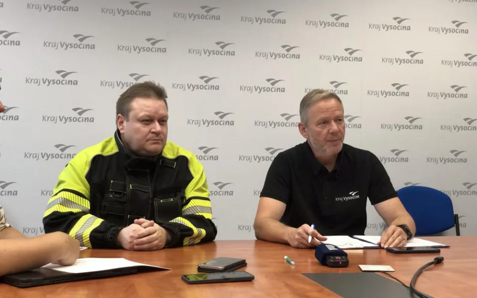 Zleva: Ředitel HZS Kraje Vysočina Jiří Němec, hejtman Kraje Vysočina Vítězslav Schrek