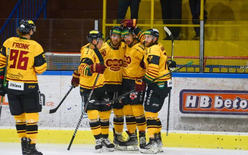Dukla slaví první výhru v sezóně, v atraktivním duela porazila Zlín 4:3