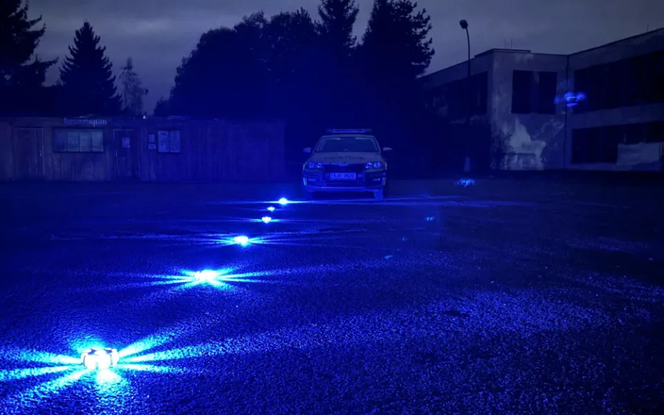 Policisté mají LED blikače, které jim pomohou při mimořádných událostech. Foto: Se svolením Policie ČR