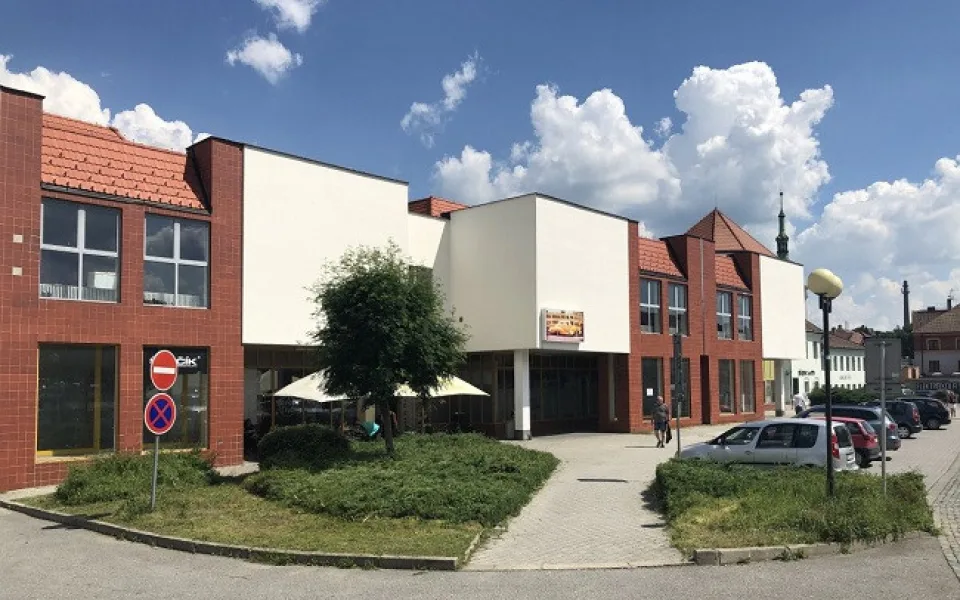 Na úpravu bývalého obchodního domu chce Pelhřimov architektonickou soutěž.