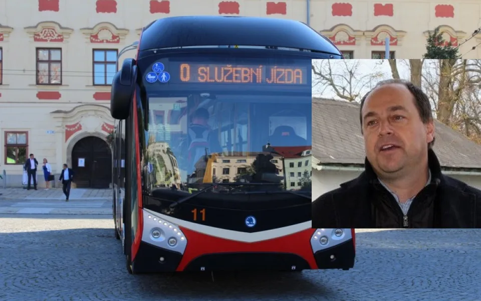 Na změny jízdních řádů na základně podnětů od cestujících jsme nerezignovali, říká ředitel DPMJ Radim Rovner.