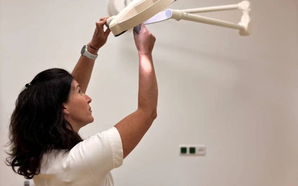 Svítidla na ambulanci urgentního příjmu fungovala třináct let non stop. Teď prošla modernizací. Foto: Se svolením Nemocnice Jihlava