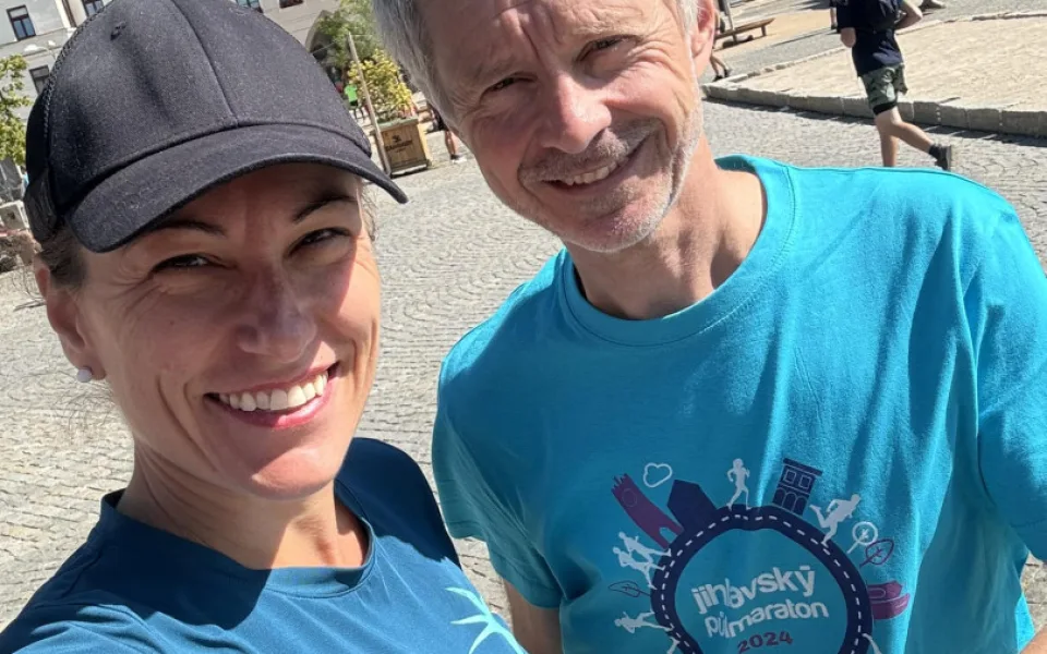 Miloš Vystrčil a Eva Decroix na Jihlavském půlmratonu 2024. Foto: Miloš Vystrčil (facebook)