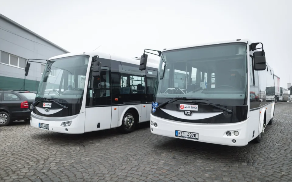 Nové elektrobusy ve Žďáru nad Sázavou. Foto: Se souhlasem Města Žďár nad Sázavou