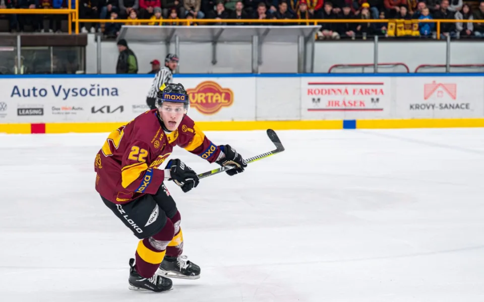 Maxim Burkov má v play off skvělou formu, ve Zlíně dal rozhodující gól. Ilustrační foto: Se souhlasem HC Dukla Jihlava